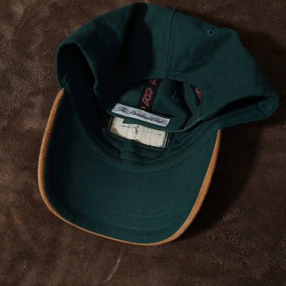 Whistler 04 Fairmont the Presidents Club Hat (OS) - Picture 5 of 8